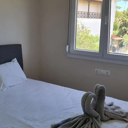 Niki Mare Luxury & * ניקיטי