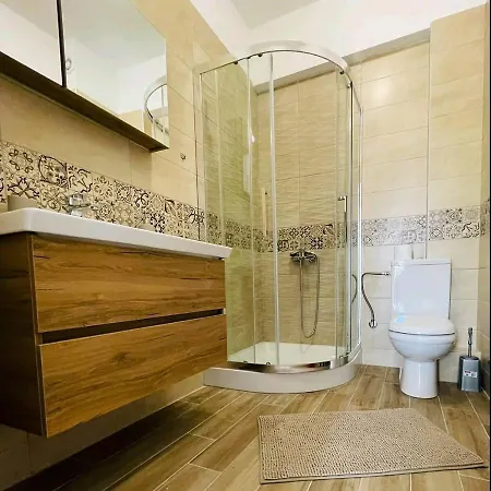 Niki Mare Luxury & * نيكيتي